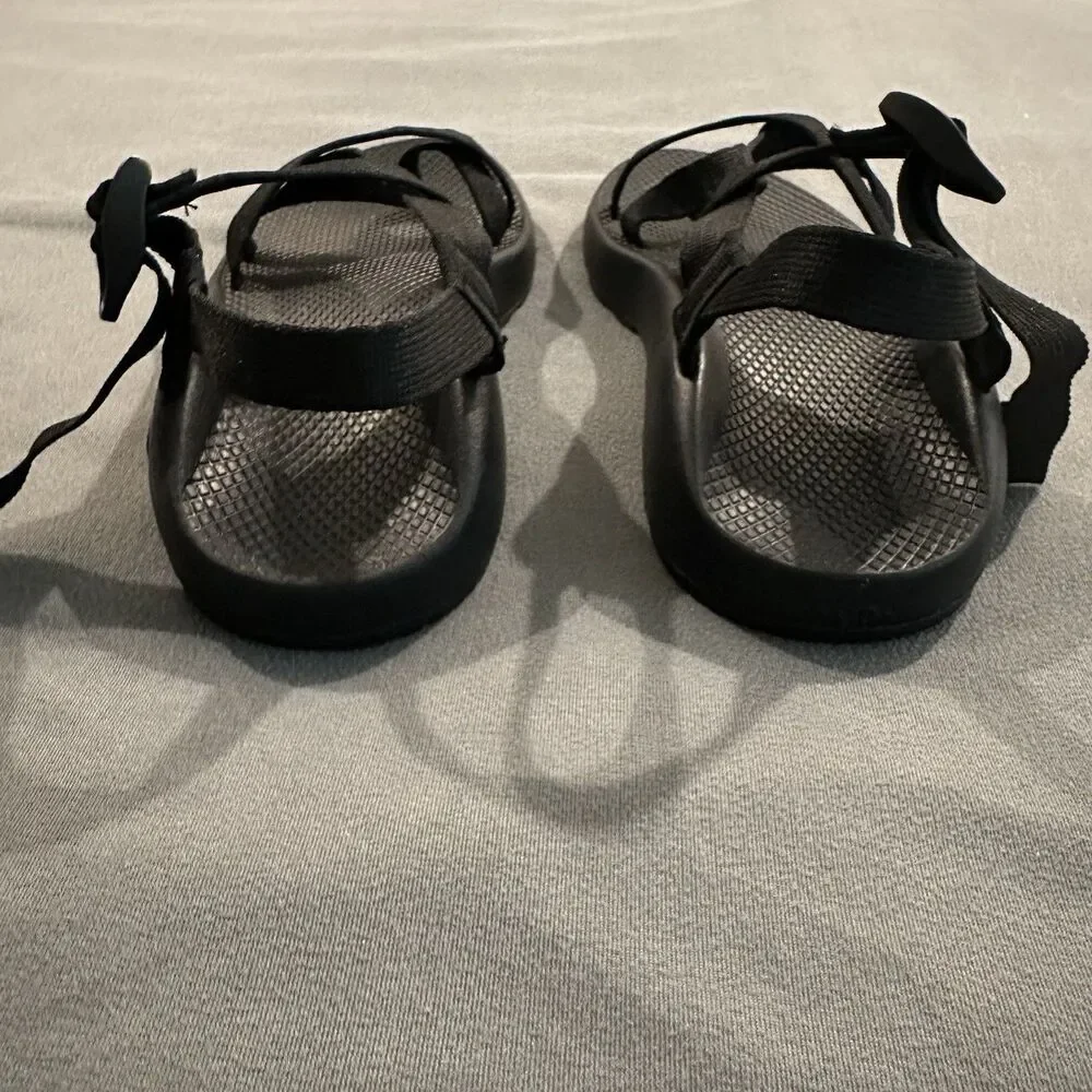 Chaco Mens Z/2 Sandals Mens 10 Classic Black Strappy Hiking Trail Outdoors